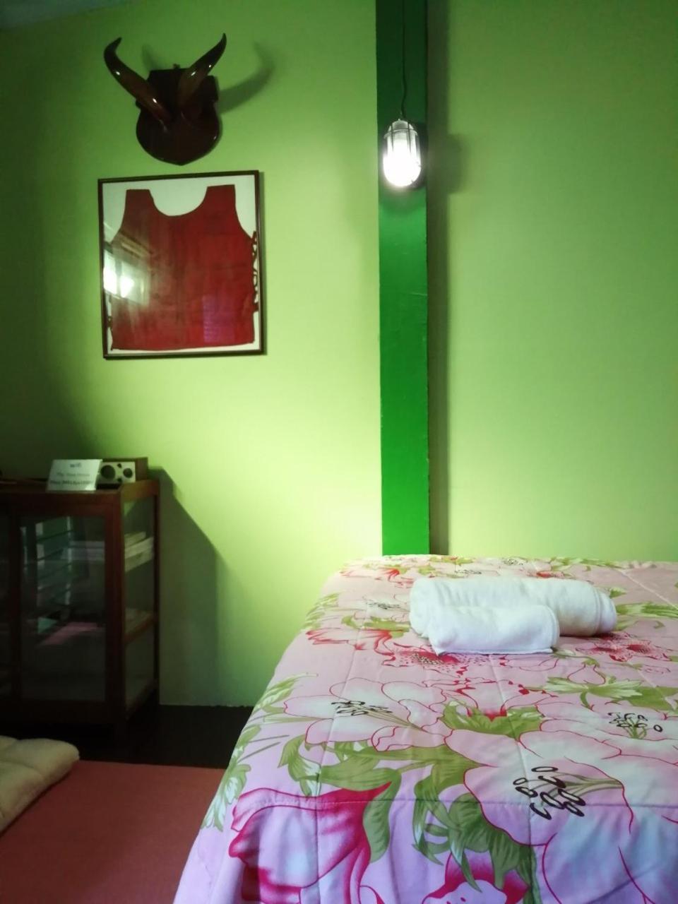 Baan Tepa Boutique House Bed & Breakfast Bangkok Exterior photo